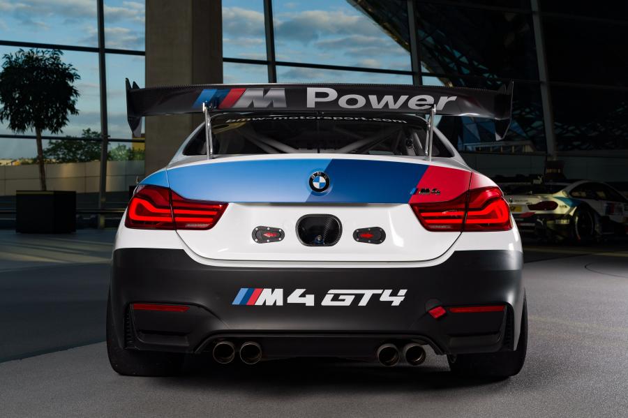  BMW M4 GT4 (F82) 2017 года  (фото 32 из 46)